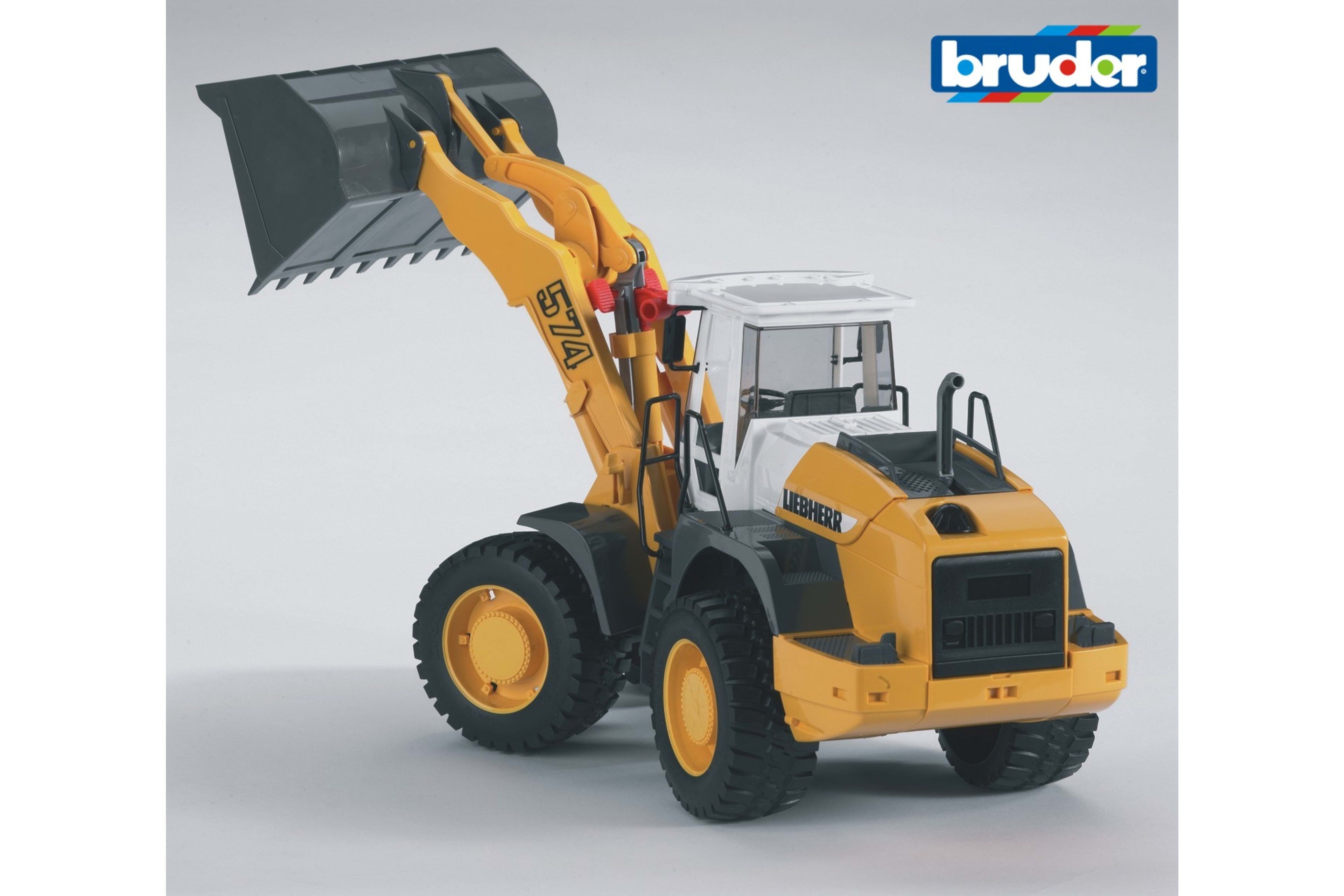 02430 LIEBHERR ARTICULATED ROAD LOADER