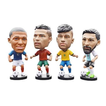 FOOTBALL PLAYERS FIGURES